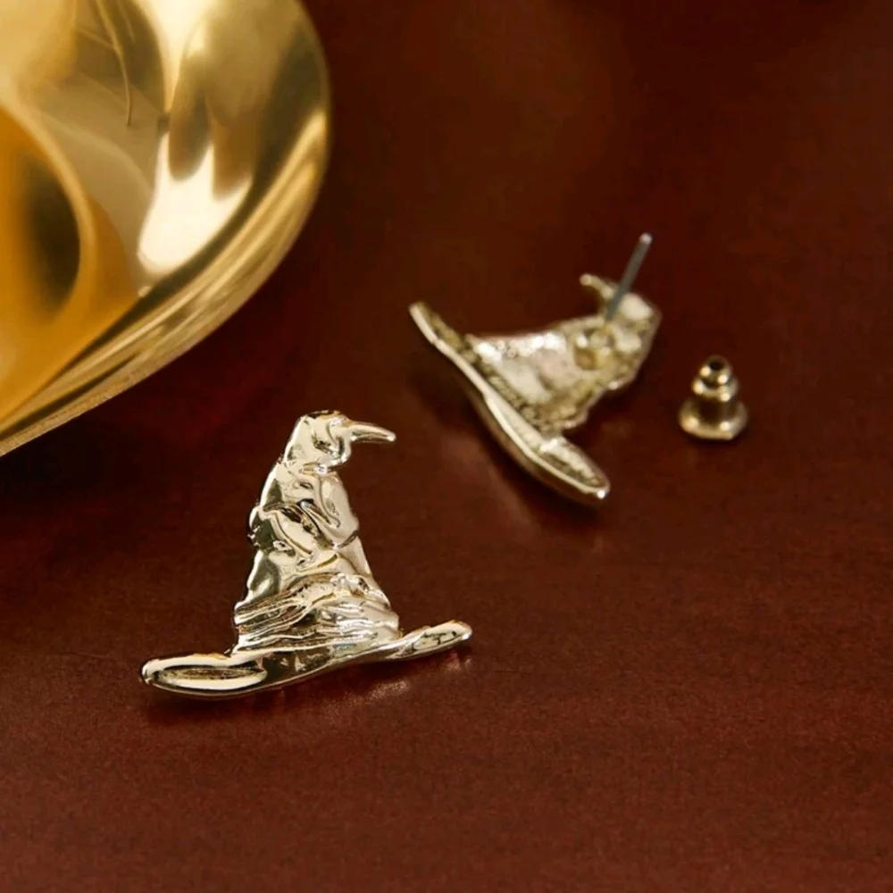 14K Gold Harry Potter Gold Wizard Hogwarts Magic Sorting Hat Stud Women Earrings